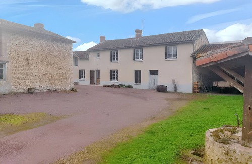 Les-Trois-Moutiers House | Homerez - House in Les Trois-Moutiers