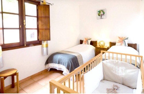 Camacha House | Homerez - House 12 km away from the beach for 5 ppl. with terrace at Camacha