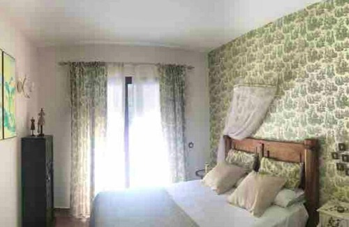 Mota del Cuervo House | Homerez - House for 10 ppl. with swimming-pool and terrace at Mota del Cuervo