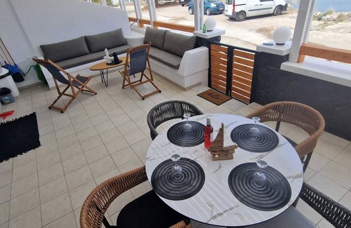 Monolithos House | Homerez - House for 6, Sea View in Monolithos