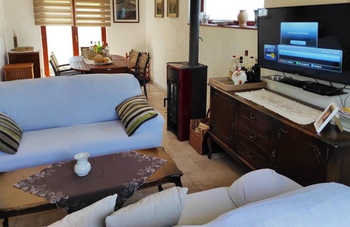 Donji Lapac House | Homerez - House for 7 ppl. with swimming-pool, jacuzzi and spa at Donji Lapac
