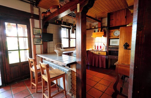 Chozas de Abajo House | Homerez - House in Chozas de Abajo