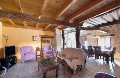 Llano de Bureba House | Homerez - House in Llano de Bureba
