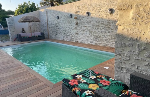 Jard-sur-Mer House | Homerez - House in Jard-sur-Mer