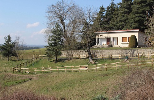 Langogne House | Homerez - House in Langogne, mountain view