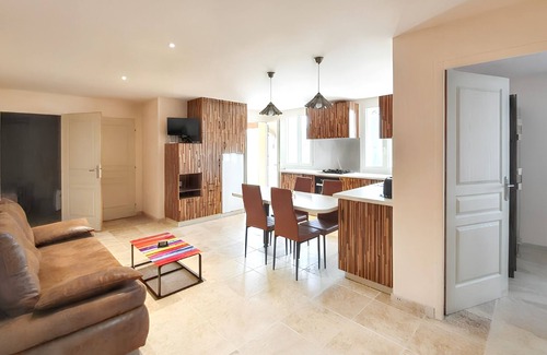 Puy-l'Eveque House | Homerez - House in Puy-l'Évêque with garden