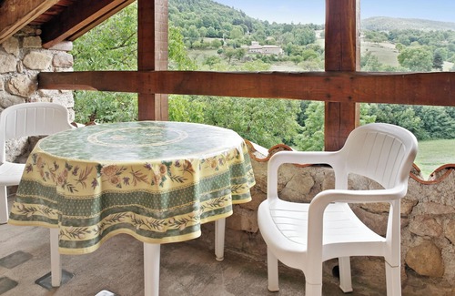 Saint-Basile House | Homerez - House in Saint-Basile