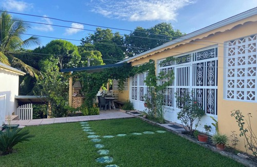 Sainte-Anne House | Homerez - House in Sainte-Anne, pool