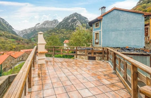 Penamellera Alta House | Homerez - House in Trescares, mountains