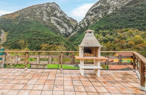 Penamellera Alta House | Homerez - House in Trescares, mountains