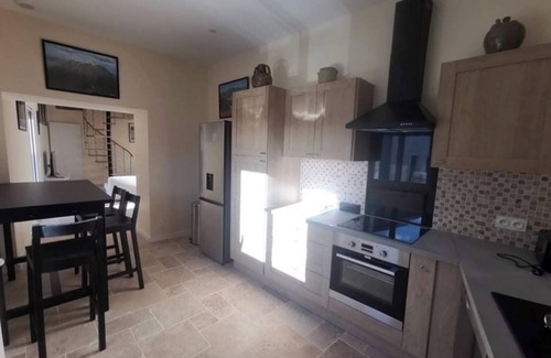 Volvic House | Homerez - House in Volvic, mountain view