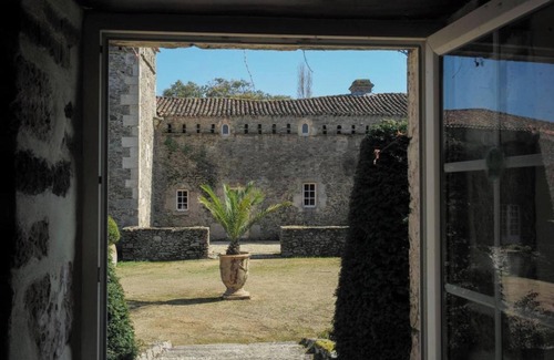 Landevieille House | Homerez - House Landevieille + garden
