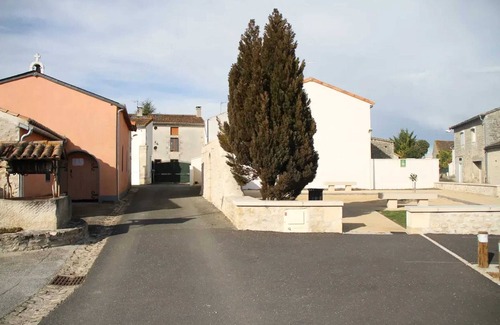 Cisse House | Homerez - House near Futuroscope