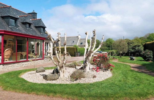 Pedernec House | Homerez - House Pédernec garden