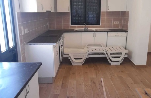 Molares House | Homerez - House with jacuzzi in Atei - 70 m²