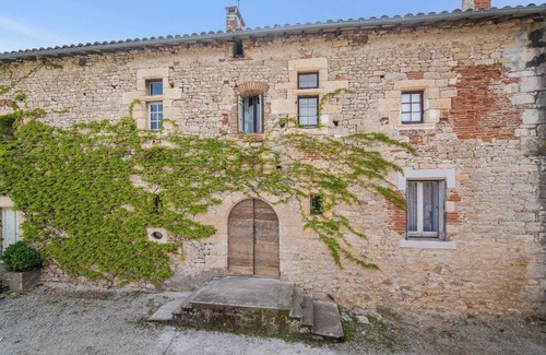 Salies Villa | Homerez - Luxury Villa in Salies with Private Pool