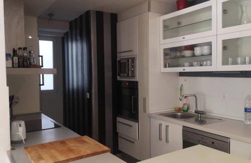 Mestalla Apartment | Homerez - Modern Apt in València