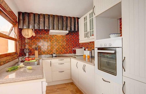 Nazaret Villa | Homerez - Modern Villa in Nazaret with Private Pool