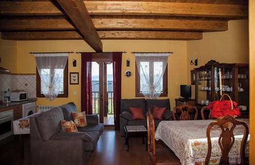 Rozuelo House | Homerez - Mountain house in Tedejo.