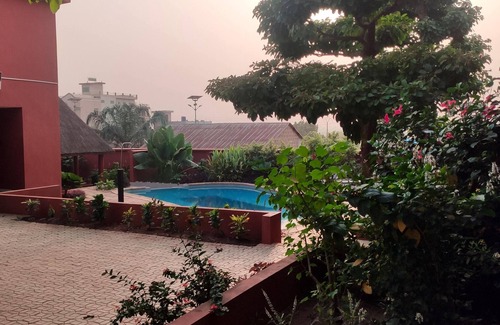 Porto-Novo Apartment | Homerez - Nice appartement for 6 ppl. with shared pool and garden at Porto-Novo