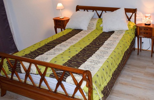 Channay-sur-Lathan House | Homerez - Nice house with garden and terrace & Wifi