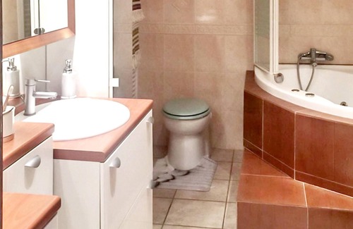 Villepinte Apartment | Homerez - Nice studio for 3 ppl. with jacuzzi and garden at Tremblay-en-France
