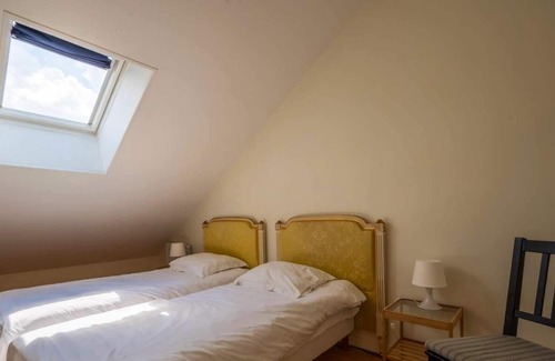 Moussy House | Homerez - Nice house for 7 ppl. with garden and terrace at Moussy