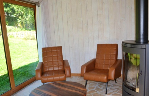 Gembrie House | Homerez - Nice house for 6 ppl. with shared pool, garden and terrace at Gembrie
