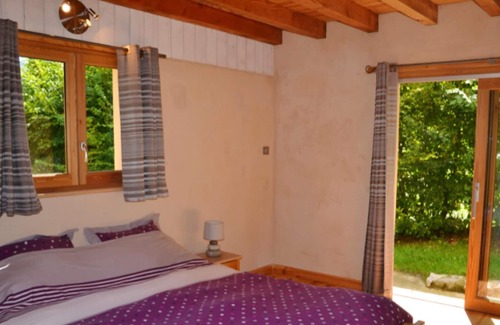 Gembrie House | Homerez - Nice house for 6 ppl. with shared pool, garden and terrace at Gembrie