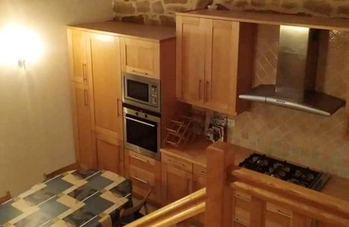 Rostrenen House | Homerez - Nice house With access to the pool