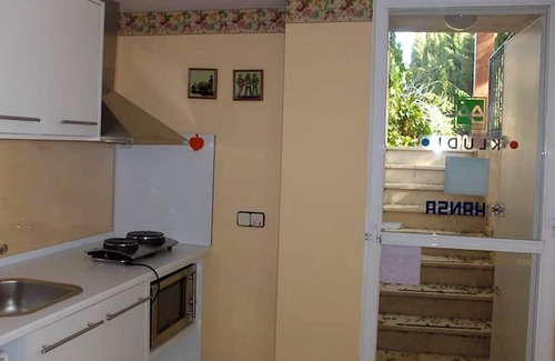 Lorca Apartment | Homerez - Nice studio for 4 ppl. with garden and terrace at Lorca