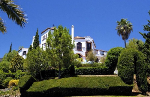 El Madronal Villa | Homerez - Paradisiacal Villa in Benahavís with Jacuzzi and Private Pool