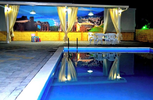 Pergusa House | Homerez - Refined Villa in Enna with Private Pool