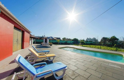 Cantanhede Villa | Homerez - Refined Villa near Catanhede with Private Pool