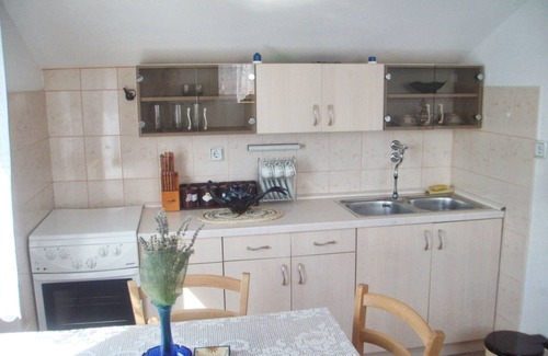 Prvic Luka Apartment | Homerez - Sea View Apt in Prvić Luka