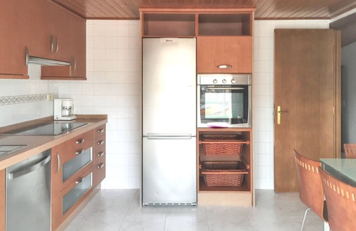 Laxe Apartment | Homerez - Spacious Apartment Facing the Sea - Laxe - 75 m² - Terrace