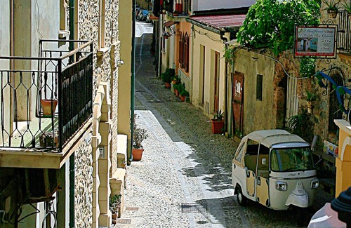Scilla Apartment | Homerez - Spacious appartement 350 m away from the beach for 6 ppl. at Scilla