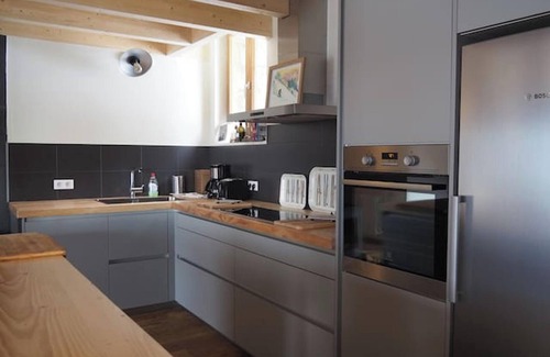 La Llagonne House | Homerez - Spacious house, La Llagonne, mountain view