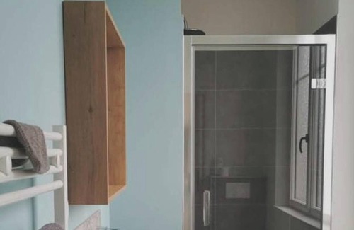 Neuf-Marche House | Homerez - Spacious house for 8 ppl. with garden and terrace at Neuf-Marché