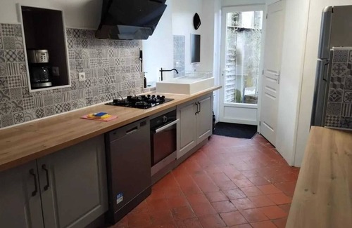 Bressuire House | Homerez - Spacious house with garden in Bressuire