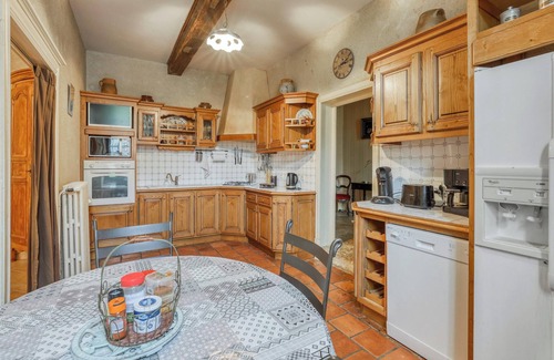 Marcellus House | Homerez - Spacious House - Marcellus - 400 m² - Garden