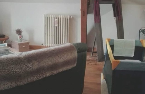 Montoldre House | Homerez - Spacious house for 7 ppl. with garden and terrace at Montoldre