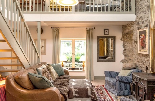 Riverstown House | Homerez - Spacious house for 8 ppl. with garden and terrace at Ballymote