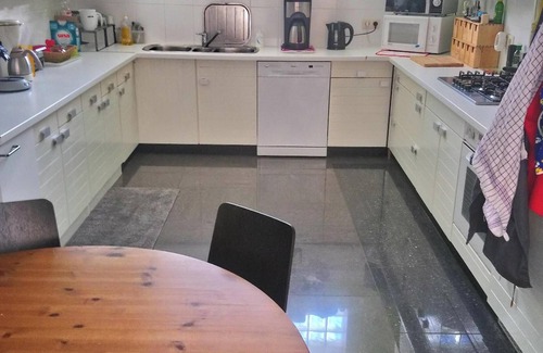 De Beis House | Homerez - Spacious House in Tongeren