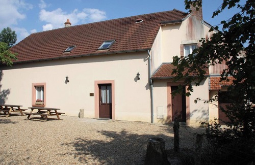 Nevoy House | Homerez - Spacious house in Nevoy with garden of 200 m²