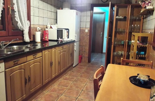 San Millan House | Homerez - Spacious House with Garden, Munain