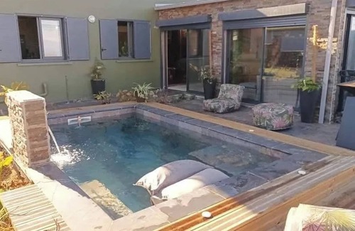 La Plaine des Cafres Villa | Homerez - Spacious Villa with Private Pool in Le Tampon