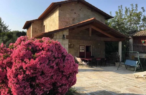 Amares Villa | Homerez - Spacious Villa in Carrazedo with Pool