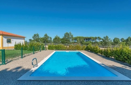 Grandola Villa | Homerez - Spacious villa with private pool in Grândola