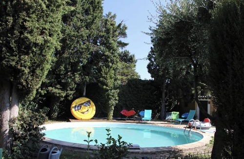 Saze Villa | Homerez - Spacious Villa with Pool in Saze